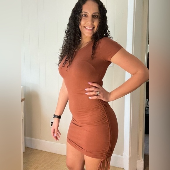 Aeropostale Brown/ burnt orange Mini Bodycon Dress Size Small NWT - Picture 2 of 9
